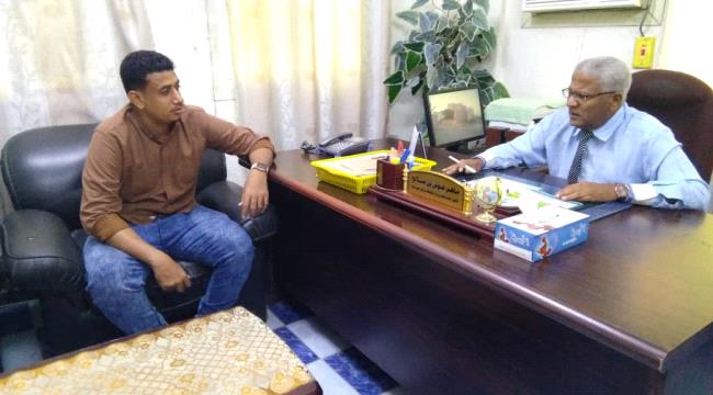 المكلا : المدير العام للثقافة يطّلع على نشاط فريق ثقافة حياة التطوعي 