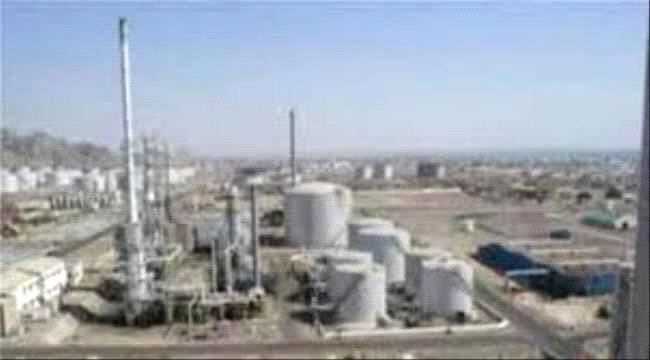 مصدر مسوؤل يكشف عن موعد انفراج ازمة المشتقات النفطية في العاصمة عدن 