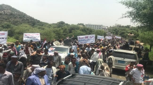 تعز : مسيرة حاشدة في الحجرية ترفض مخططات الاخوان في المحافظة
