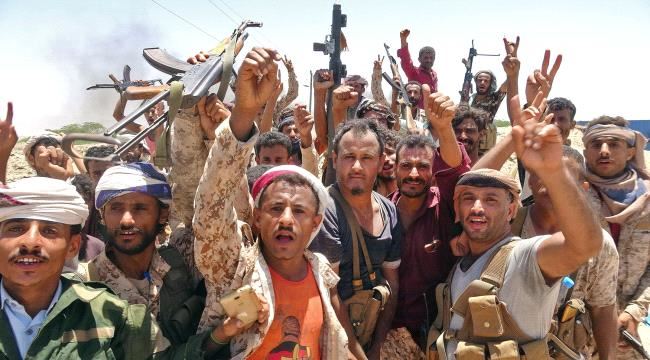 صحيفة دولية: تظاهرات شعبية في محافظات يمنية ضد تغول الإخوان في "الشرعية"