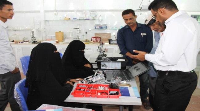 لأول مرة بلحج.. تخرج مدربي الروبوت التعليمي بمدرسة المجد الأهلية