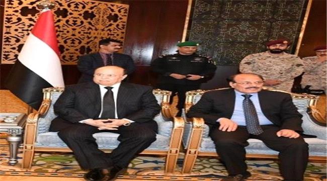 الرئيس اليمني "هادي" يصدر قرارا بترفيع "الاحمر" نائبا اول وامينا عاما لحزب المؤتمر الشعبي العام
