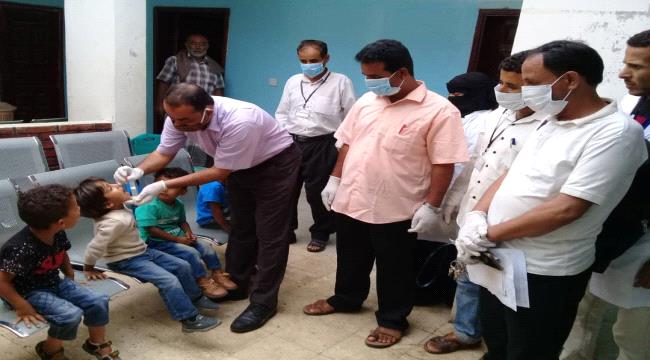 تدشين حملة التحصين ضد شلل الأطفال بمديرية سرار يافع بأبين