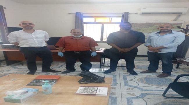 اللجنة الدولية للصليب الاحمر الدولي تشيد بالدور الي يقوم به الاستاذ "احمدالوالي" منسق المنظمات الدولية في عدن 