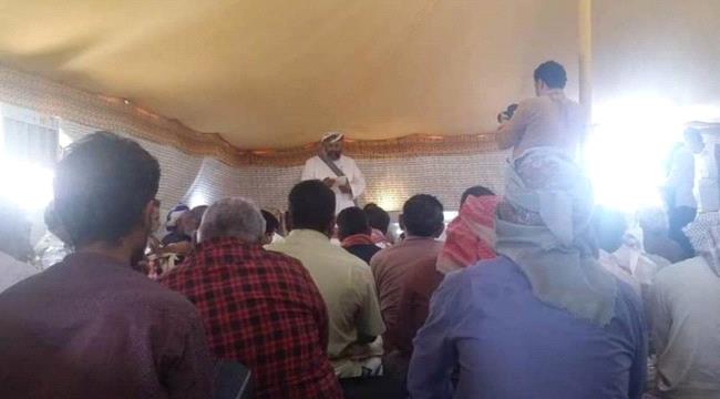 قبائل حضرموت تطلب تولي أمن المحافظة وتمهل الشرعية 20 يومًا للتنفيذ