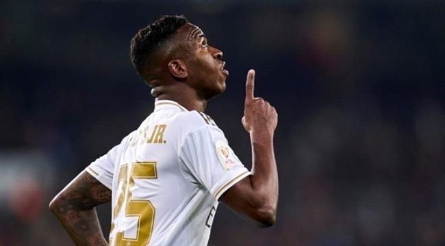 مستقبل فينيسيوس مع ريال مدريد في خطر