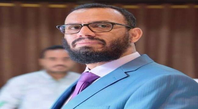 بن بريك: السفهاء غرهم صبر وحلم رجال شبوة	