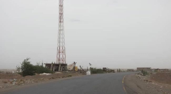 مليشيات الحوثي تستهدف المواطنين المارة في خط الفازة بالتحيتا