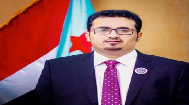 العولقي يتساءل:لماذا حاولت قوات الشرعية التقدم نحو زنجبار وقد رحبت بقرار وقف الحرب؟وتتبع من؟