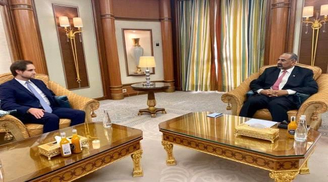 سياسي سعودي: تحركات الانتقالي سياسيا وعسكريا لفرض الادارة الوطنية كانت صفعة لقطر وتركيا 