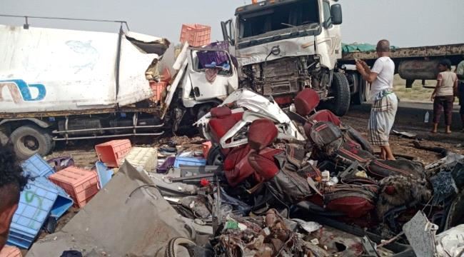 حادث مروع إثر تصادم ثلاثة سيارات في طورالباحة بلحج