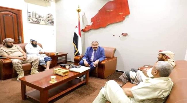 اللواء بن بريك يلتقي قائد اللواء الثاني عمالقة العميد حمدي شكري