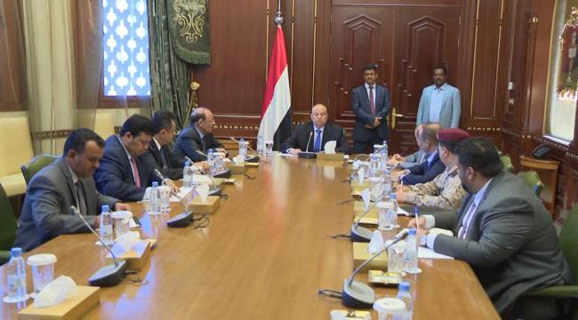سياسي جنوبي : لهذا السبب..الشرعية فشلت ولم تحقق اي منجز على الارض؟