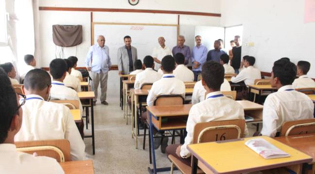 بتوجيهات المحافظ البحسني.. مدير  تربية حضرموت عبدون يزور مدارس سيئون ويلتقي كوادر التربية بشبام