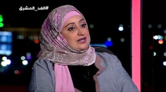 قيادية مؤتمرية: مليشيات الحوثي تبتز قيادات عسكرية في الشرعية بعد اختطاف نسائهم 