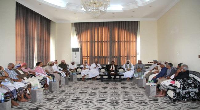 البحسني يدعو للتعبئة العامة والتحشيد القبلي لحماية المحافظة