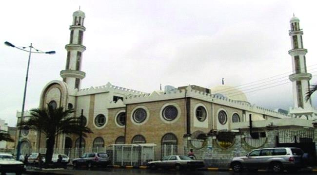 إدارة مكتب الأوقاف والإرشاد بعدن تدعو أئمة وخطباء المساجد للتوعية من الأوبئة المنتشرة.