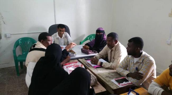اليوسفي يجتمع باعضاء جمعية بالخير نبني حياة