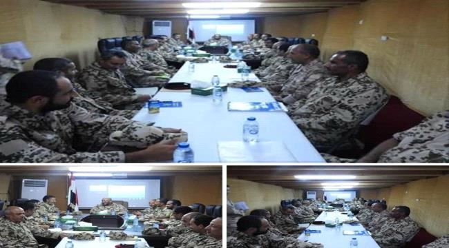 طارق صالح يعقد اجتماعا بقيادات المقاومة ويؤكد ان حالة اللا سلم واللا حرب في الحديدة امر غير مقبول