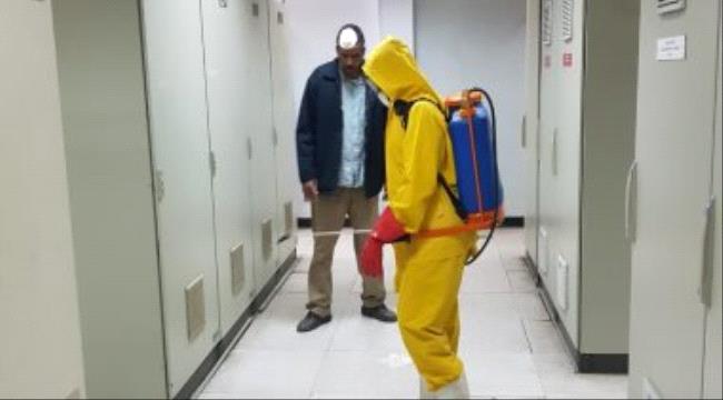 ماذا تفعل اذا تعاملت مع شخص يشتبه فى إصابته بفيروس كورونا؟