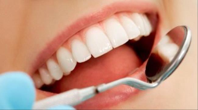 اعرف كيف تنظف أسنانك وفرشتك بشكل سليم للوقاية من عدوى كورونا