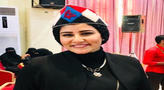 صحافية مصرية تدعو الانتقالي الى فرض سلطة امر واقع في الجنوب