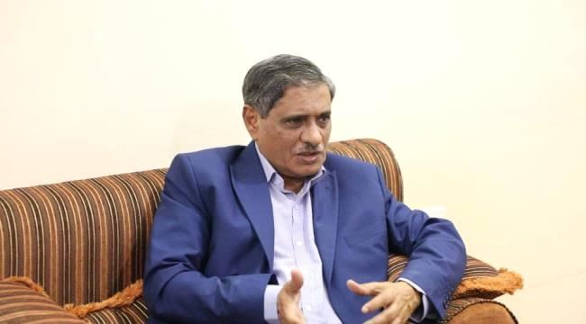 محافظ حضرموت يشددّ خلال لقائه بوكلاء المحافظة على تنفيذ الاجراءات الوقائية لـ "كورونا" ويوجه بمحاسبة المتلاعبين بالأسعار