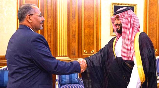 سياسي جنوبي : الشرعية انتهت..وما يتفاوض عليه الإنتقالي مع التحالف هو إقامة شرعية جديدة ومؤقتة