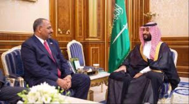 سياسي جنوبي : زيارة الزبيدي الى الرياض تعزز فرص مناقشة تشكيل حكومة التكنوقراط والتركيز على الجوانب الإنسانية والخدمية