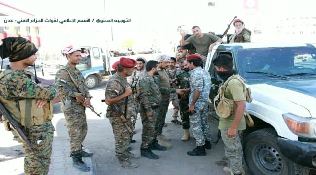 قوات الحزام الأمني تواصل حملة منع الدراجات النارية في العاصمة عدن