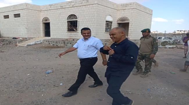 بكلفة بلغت ( 45 مليون ريال ) ..مدير عام المنصورة يدشن مشروع إعادة تأهيل وتجهيز كافة أقسام الشرطة بالمديرية
