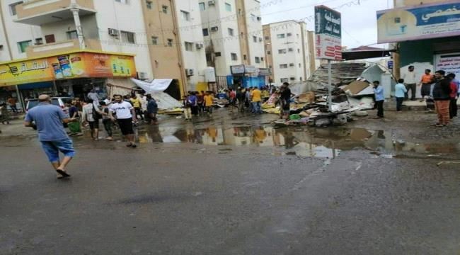 إزالة عشوائيات بمدينة إنماء بعدن