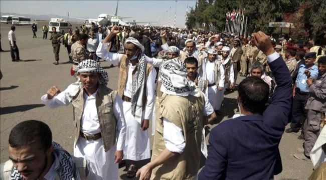 مكتب غريفيث: نرتب لمفاوضات تبادل أسرى باليمن