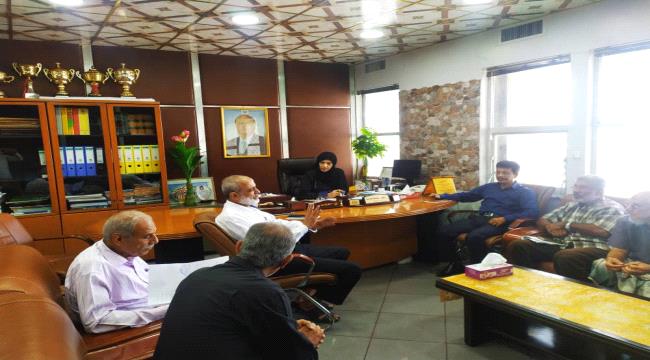عدن : العراشة ترأس اجتماعاً لمناقشة وضع الجمعية السكنية لموظفي قطاع النفط