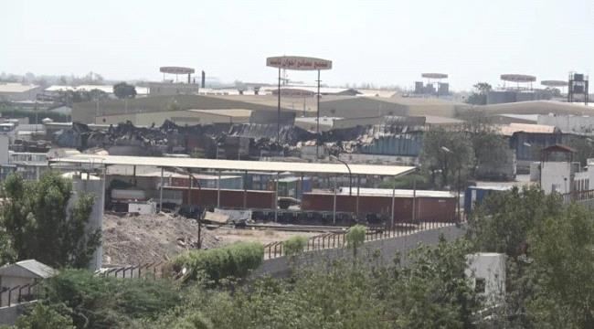 مليشيات الحوثي تستهدف مجمع اخوان ثابت في مدينة الحديدة بقصف مدفعي