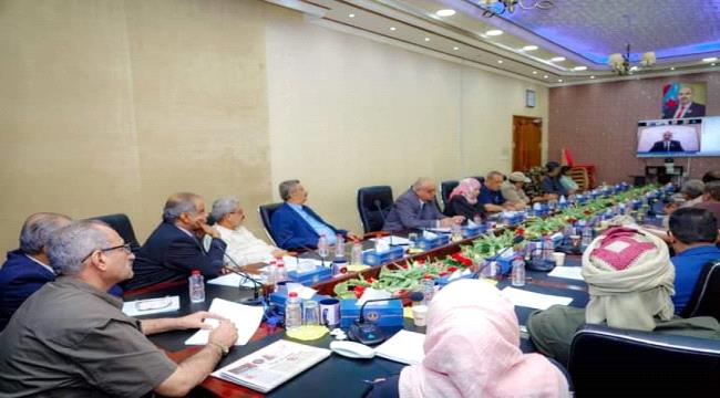 الرئيس الزبيدي:العالم يعرف من يعرقل تنفيذ اتفاق الرياض