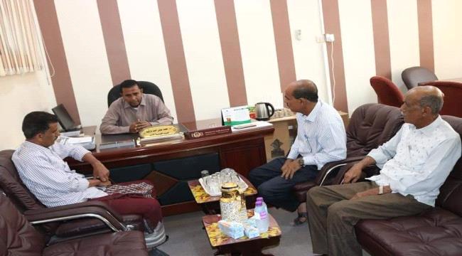 قيادة انتقالي حضرموت تتفقد مجمع كليات جامعة حضرموت وتطلع على سير الامتحانات فيها
