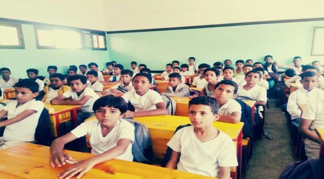 لحج : الحيمدي يتعاقد مع معلم رياضيات لتغطية نقص كادر هذه المادة بكبرى مدارس المديرية