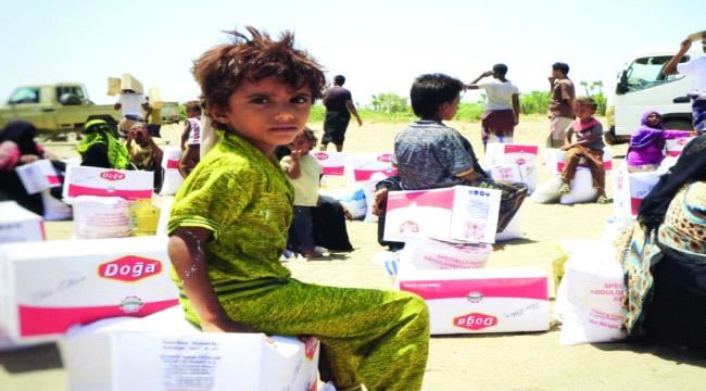 الإمارات تغيث نازحي الساحل الغربي بـ 20 طناً من المساعدات