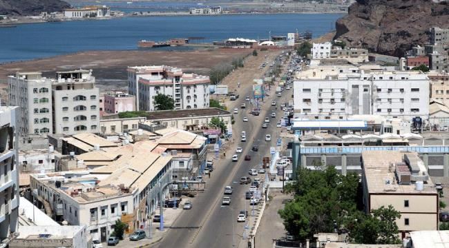 عودة فتاة الى منزلها بعدن وصحفية تزور أسرتها الفتاة وتنشر التفاصيل 