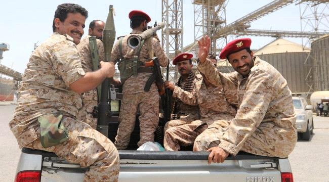 قناة العربية: خبراء لبنانيون يشرفون على معسكرات الحوثيين غربي اليمن