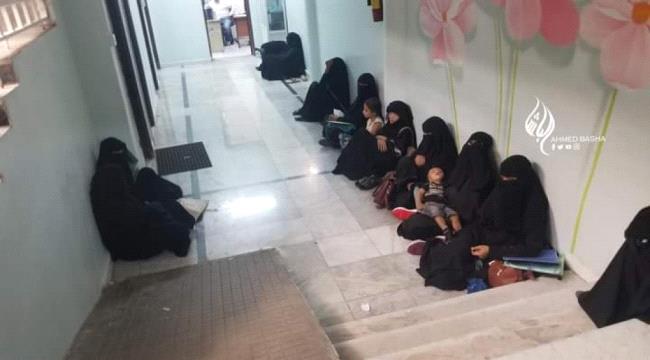 قصف حوثي يستهدف مستشفى في تعز