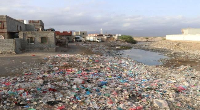 الأهالي يستغيثون..شقرة : لا كهرباء .. ولا مياه .. ولا خدمات إجتماعية .. ولكنها وطن