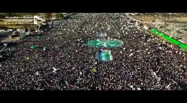 السفير الإيراني بصنعاء يشارك الحوثيين احتفالهم بالمولد (صورة)