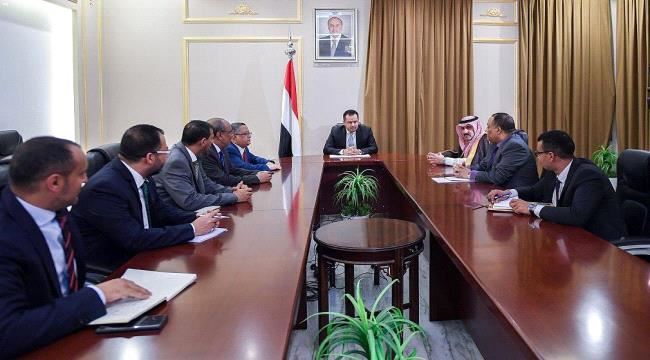 معين عبدالملك يبحث مع وفد "الانتقالي الجنوبي" تحديات تنفيذ "اتفاق الرياض"