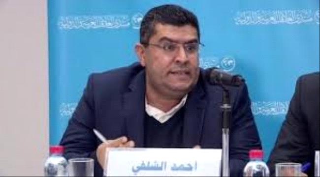 صحفي اخواني : عودة الشرعية إلى سقطرى مستحيلة