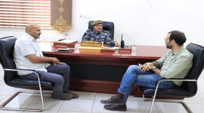 نائب مدير أمن العاصمة عدن يلتقي نائب رئيس بعثة اطباء بلا حدود 