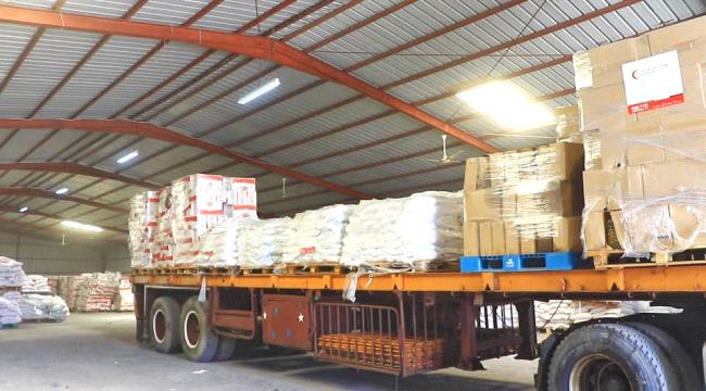 الامارات تواصل دعمها الصحي والإغاثي في حضرموت والساحل الغربي 