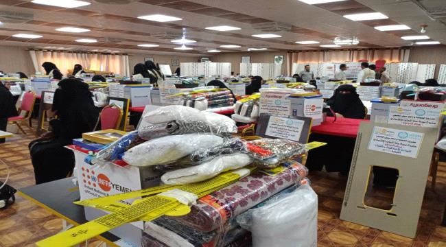 المهرة : بتمويل من صندوق الأمم المتحدة منح33 متدربة ماكينة خياطة مع ملحقاتها ضمن مشاريع التمكين الاقتصادي بالغيضة