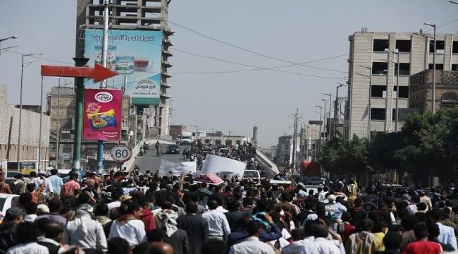 ميليشيات الحوثي تمنع المسيرات المطالبة بالقصاص من قتلة الشاب الأغبري